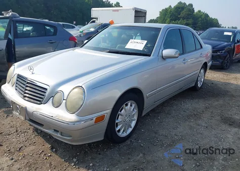 2001 Mercedes-Benz E 320 из США, поврежденный, VIN WDBJF65JX1B206079